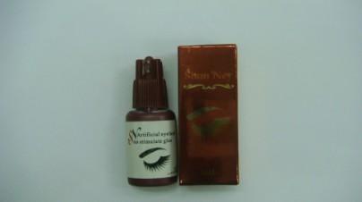 8002 EYELASH GLUE